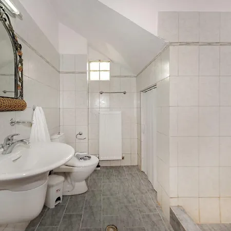 Danai House Apartment Nea Roda