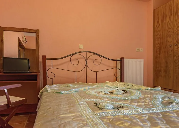 Danai House Daire Nea Roda